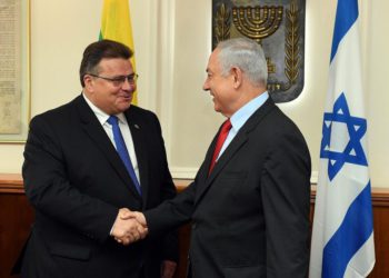 Netanyahu en Lituania, lugar de nacimiento de su abuela, en busca de aliados europeos