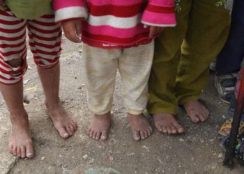 Compañía israelí de calzado donó 2.000 pares de zapatos a niños sirios