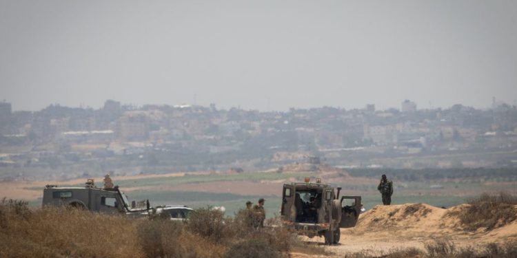 Tropas israelíes fueron atacadas a lo largo de la frontera con Gaza