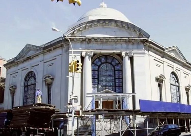 Hombre arrestado por supuesta agresión sexual en sinagoga de Brooklyn