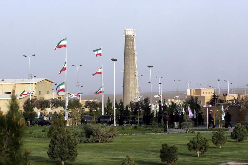Instalación de enriquecimiento nuclear de Irán en Natanz, 300 kms 186 (millas) al sur de la capital Teherán, Irán, 9 de abril de 2007. (Hasan Sarbakhshian / AP)