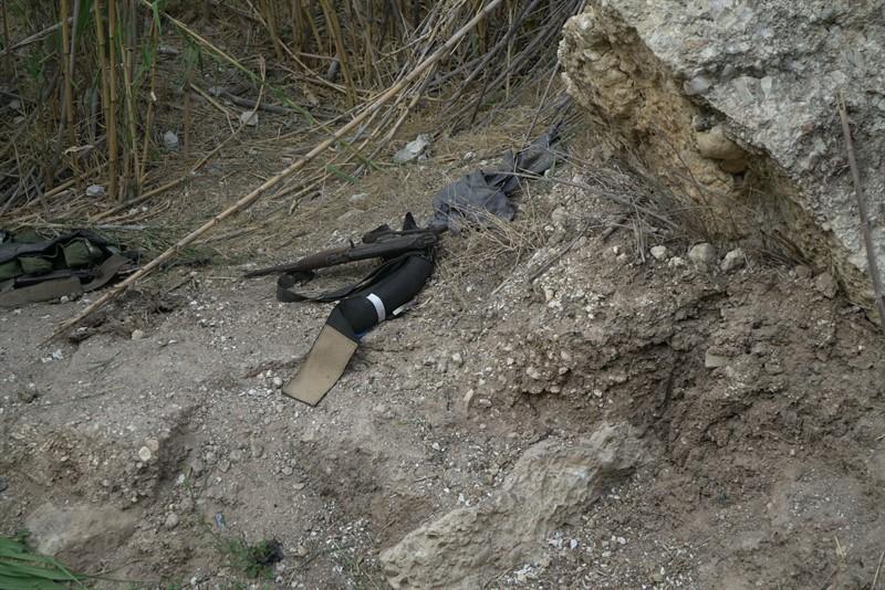 El rifle Kalashnikov recuperado por Israel después de un ataque aéreo contra hombres armados en los Altos del Golán sirios. (FDI)