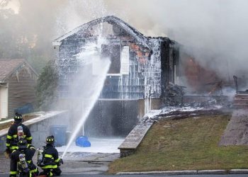Grupos judíos ofrecen ayuda a sinagogas afectadas por explosiones de gas en Boston