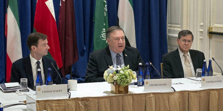 Estados Unidos presiona con planes para una alianza árabe anti-Irán