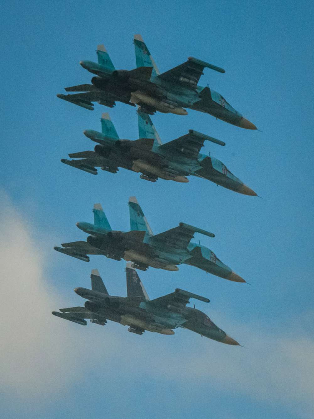 Cuatro cazas rusos Sukhoi Su-34