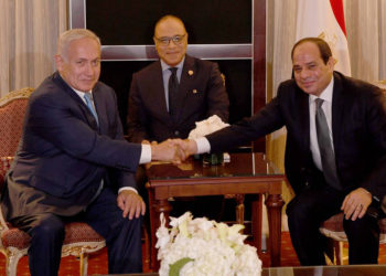 Presidente de Egipto se reúne con Netanyahu en la ONU y lo insta a reanudar las conversaciones de paz
