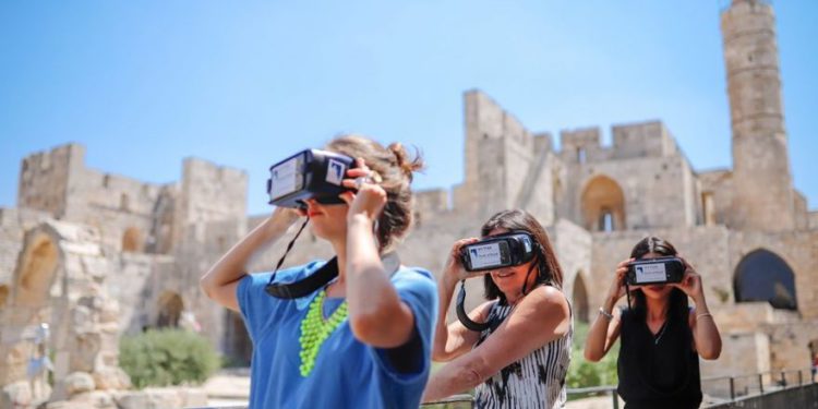 La antigua Jerusalem cobra vida a través de recorridos guiados con lentes de realidad virtual