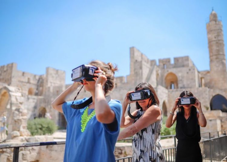 La antigua Jerusalem cobra vida a través de recorridos guiados con lentes de realidad virtual