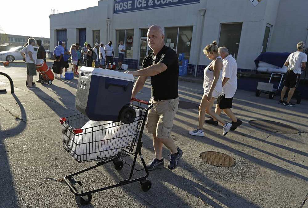 150 libras de comida kosher se transportaron por avión a Wilmington, NC horas antes de Iom Kipur