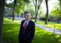 Presidente judío de Harvard busca restaurar la fe en la educación superior