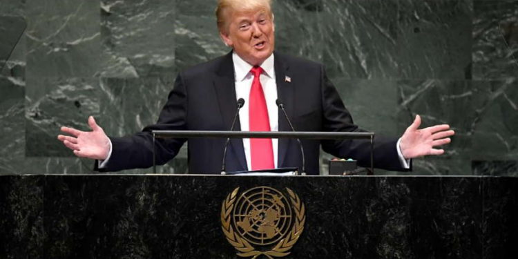 El presidente de EE. UU., Donald Trump, se dirige a la 73ª sesión de la Asamblea General en las Naciones Unidas en Nueva York el 25 de septiembre de 2018. (AFP PHOTO / TIMOTHY A. CLARY)