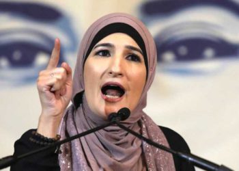 Activista islámica Linda Sarsour pide a las personas que dejen de “humanizar” a los judíos