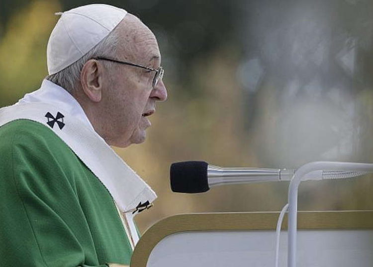 Papa Francisco anhela la paz entre Israel y los palestinos en mensaje por Navidad