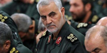 Soleimani de Irán visita Bagdad durante la renuncia del primer ministro iraquí