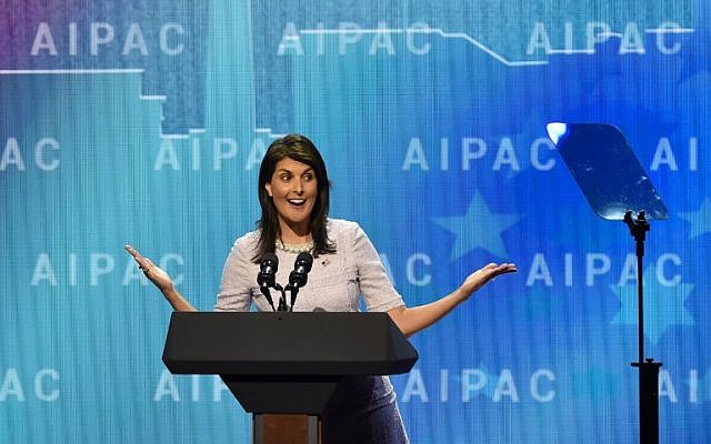 La embajadora de los Estados Unidos ante las Naciones Unidas, Nikki Haley, habla en la conferencia sobre políticas del Comité de Asuntos Públicos de Israel (AIPAC) en Washington, DC, el 5 de marzo de 2018. / AFP PHOTO / Nicholas Kamm)