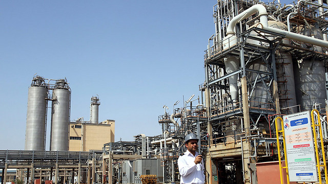 Un campo petrolero en Irán (Foto: EPA)