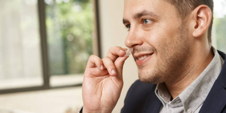 Empresario israelí desarrolla dispositivo nasal que ayuda a bajar de peso