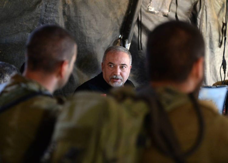 Hamas responde a Liberman: las amenazas vacías no afectaran nuestra capacidad de resistencia