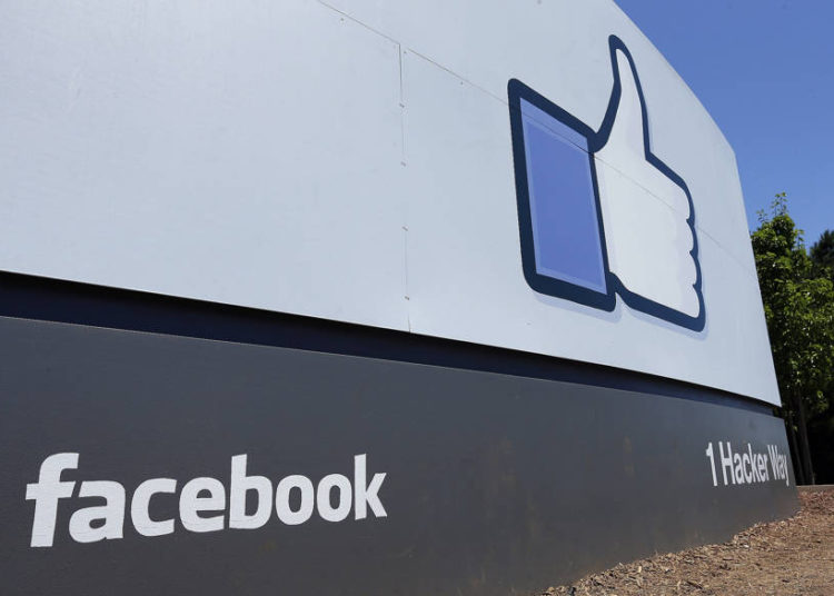 Facebook elimina páginas creadas por Irán para influir en la política británica y estadounidense