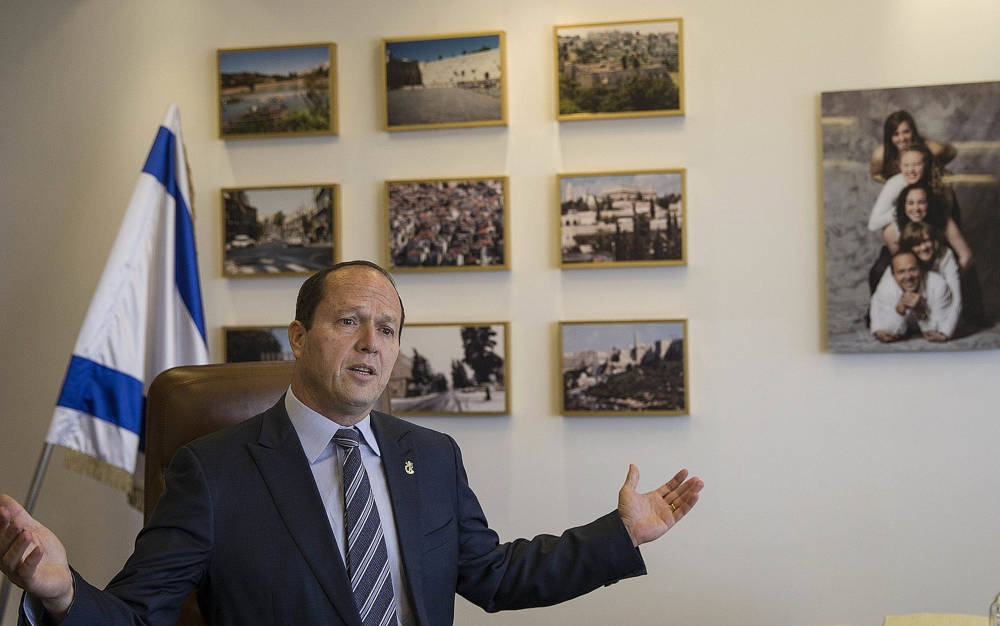 Alcalde de Jerusalem dice que el plan para expulsar a UNRWA de la capital impulsará la igualdad