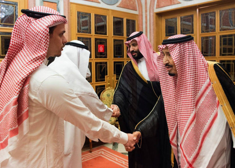 Rey de Arabia Saudita y el príncipe heredero se reúnen con la familia de Jamal Khashoggi
