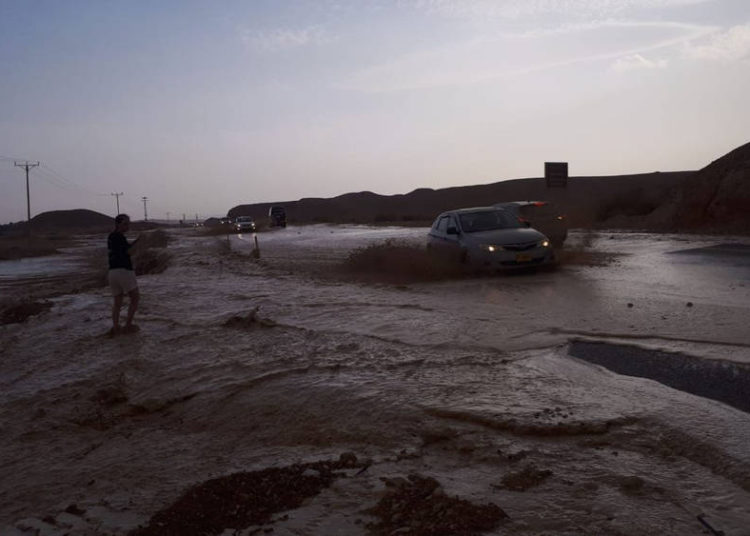 Aeropuerto de Eilat reabrirá después de que fuertes lluvias inundaron las pistas