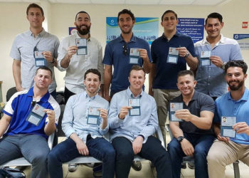 Jugadores de béisbol de EE. UU consiguen ciudadanía israelí para impulsar al equipo olímpico