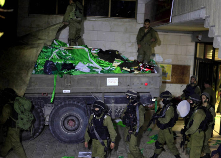 Shin Bet arrestó a tres miembros de la red terrorista Hamas en Judea y Samaria