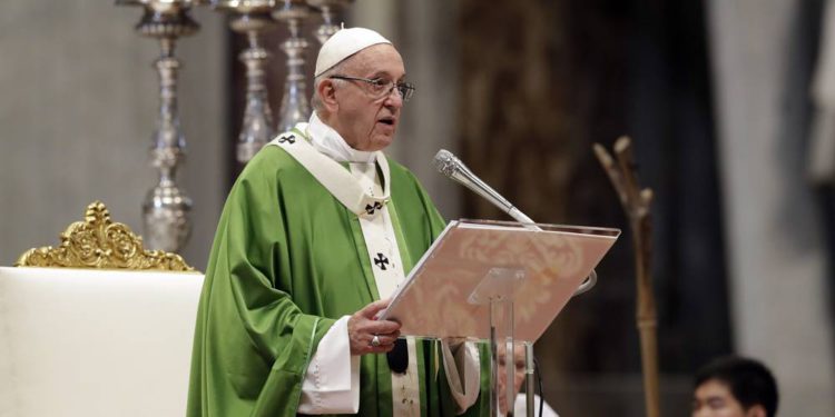 El Papa Francisco parece advertir contra el plan de paz de Trump