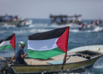 Miles de islamistas de Gaza intentan infiltrarse a Israel por tierra y mar