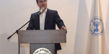 Jefe del Mossad dice que tecnología de contraterrorismo está dificultando la tarea de los espías