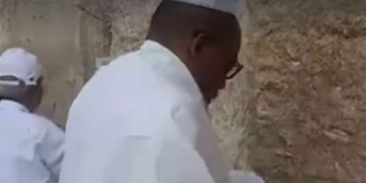 Video muestra al líder separatista nigeriano en Israel
