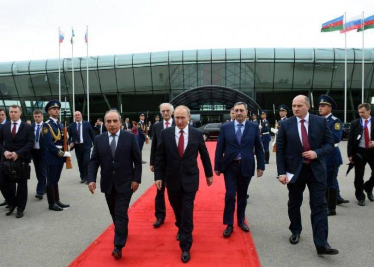 ¿Podría la visita de Putin a Azerbaiyán cambiar el equilibrio de poder en la región?