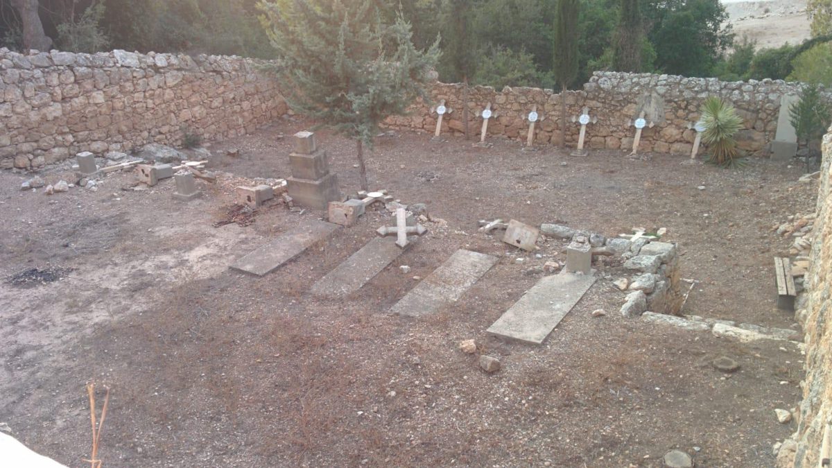 Cementerio cristiano en las afueras de Jerusalem es destrozado por aparente crimen de odio