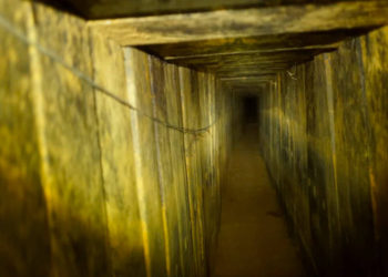 FDI destruye túnel terrorista de Hamas que penetró 200 metros en Israel