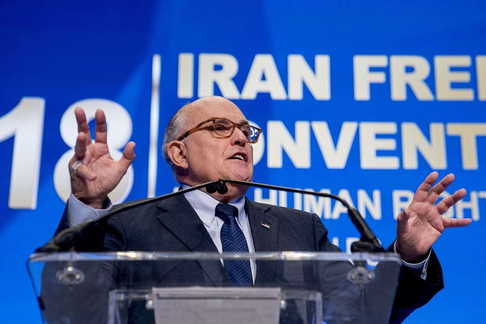 Rudy Giuliani, abogado del presidente Donald Trump, habla en la Convención de la Libertad de Irán para los Derechos Humanos y la democracia en el Grand Hyatt, el sábado 5 de mayo de 2018, en Washington. (AP Photo / Andrew Harnik)