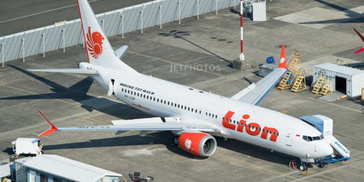 Un vuelo de la compañía Lion Air se estrelló en el mar en Indonesia con 189 personas a bordo