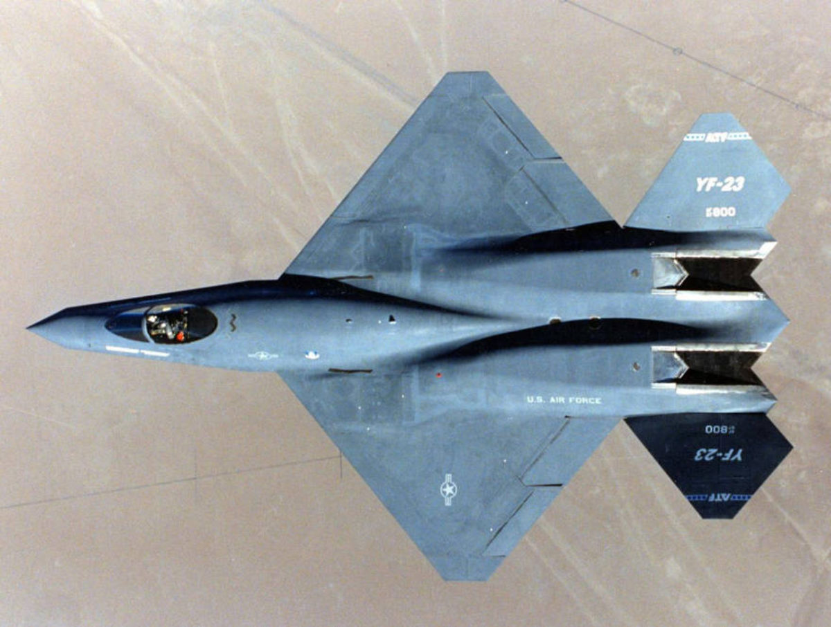 YF-22 Raptor vs el mítico YF-23: porqué el F-23 nunca sucedió