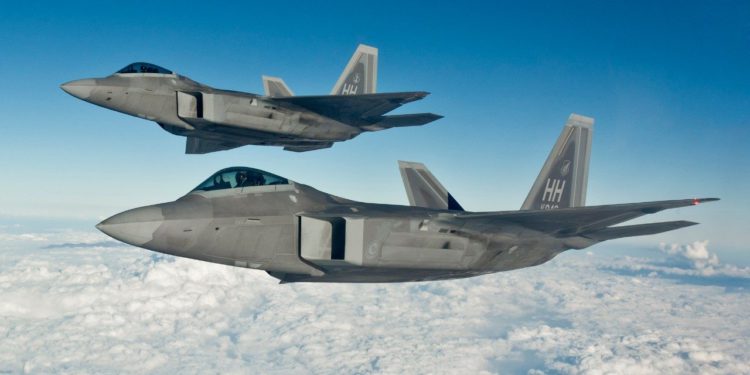 Nuevas tecnologías del F-22 Raptor lo vuelven más mortal