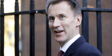 Ministro de Asuntos Exteriores británico visita Irán para conversar sobre el Acuerdo Nuclear