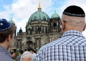 Casi el 30% de los alemanes cree que los judíos usan “trucos sucios”, según una encuesta