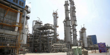 Irán dice que las exenciones de EE. UU no son suficientes para las demandas del mercado petrolero