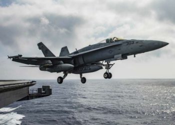 Un cazabombardero F-18 de Estados Unidos se estrelló en el Mar de Filipinas