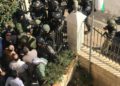 Fuerzas de seguridad de Israel irrumpen en “Gobernación de Jerusalem” de la Autoridad Palestina