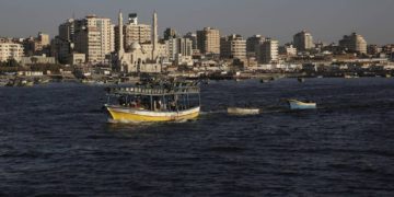 Palestinos dicen que pescador de Gaza fue muerto a tiros por las fuerzas egipcias