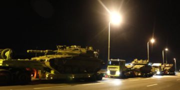 Israel se prepara para responder al mayor bombardeo desde Gaza