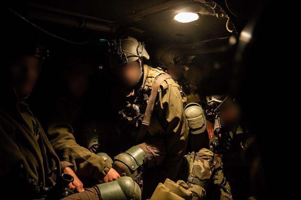 Los soldados de la Brigada de Comandos de las FDI simulan la lucha contra el grupo terrorista Hezbolá en el norte de Israel en noviembre de 2018. (Fuerzas de Defensa de Israel)