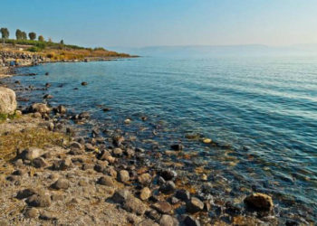 Israel ve a la desalinización como una solución al problema del nivel de agua en el Mar de Galilea