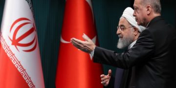 Irán y Turquía discutirán las "actividades regionales" de Israel