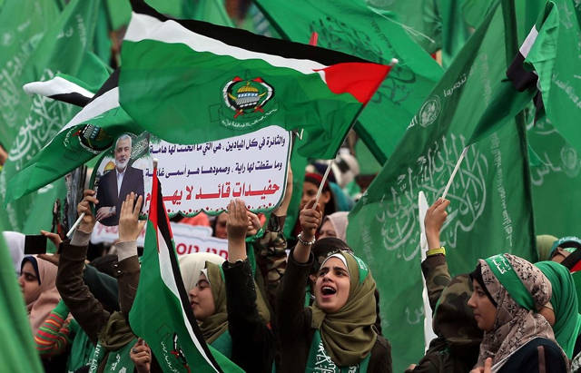 Los partidarios de Hamás asisten a un mitin en Gaza para conmemorar el 31 aniversario del grupo (Foto: Reuters)